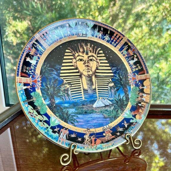 Vintage Tutankhamun Plate by Sue Climpson for Bradford Exchange Egypt Art - Picture 6 of 10